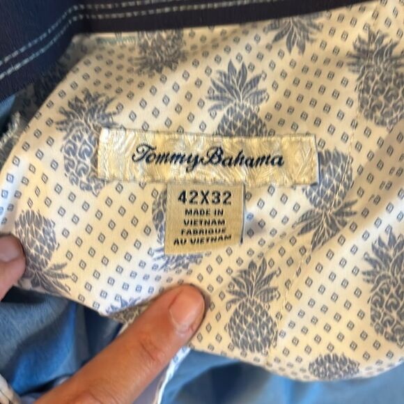 NWOT TOMMY BAHAMA LIGHT BLUE PANTS SIZE 42x32 PERFECT CONDITION - Picture 4 of 6